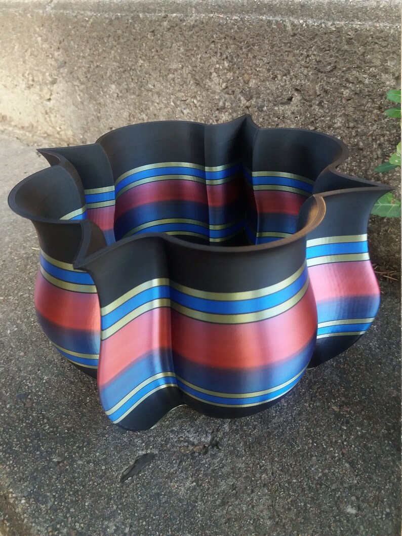 Scalloped Medallion Planter 3DPrintsforPlants! Unique 3D Printed Planter