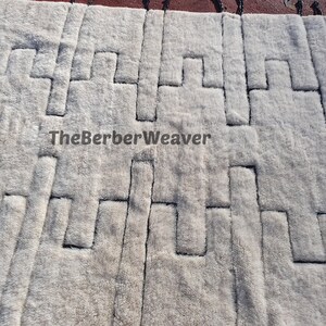 Handwoven Beni Mrirt Rug Off-White Modern Geometric Berber Custom Size Moroccan Area Wool Black hollow design
