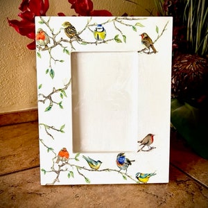 Spring Birds 4x6  Decoupaged Wooden Picture Frame, Garden Birds, Shabby Chic, Vertical & Horizontal Options, Song Birds, Bluebirds, Robins