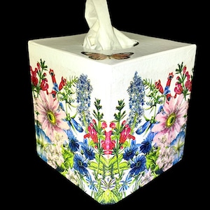 Bunte Wildblumen Taschentuchbox Bezug, Florales Dekor, Bauernhaus Look, Blaue Delphinium, Rote Fingerhüte, Morning Glories, Shabby Chic,