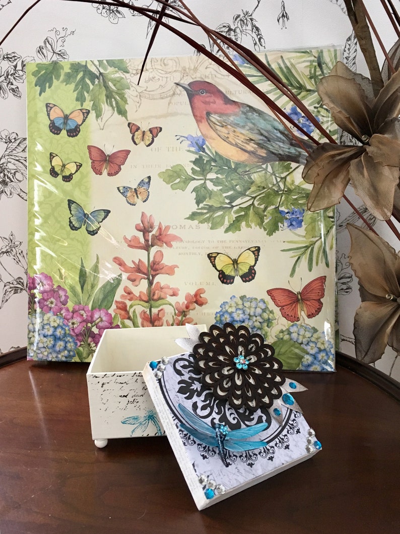 Upcycled dragonfly and flower keepsake jewellery box