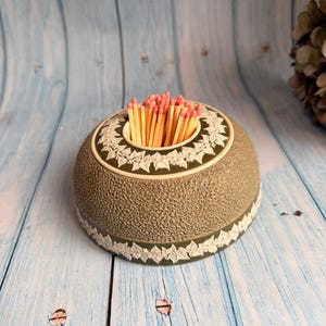 Stoke on Trent Ceramic - Etsy Canada