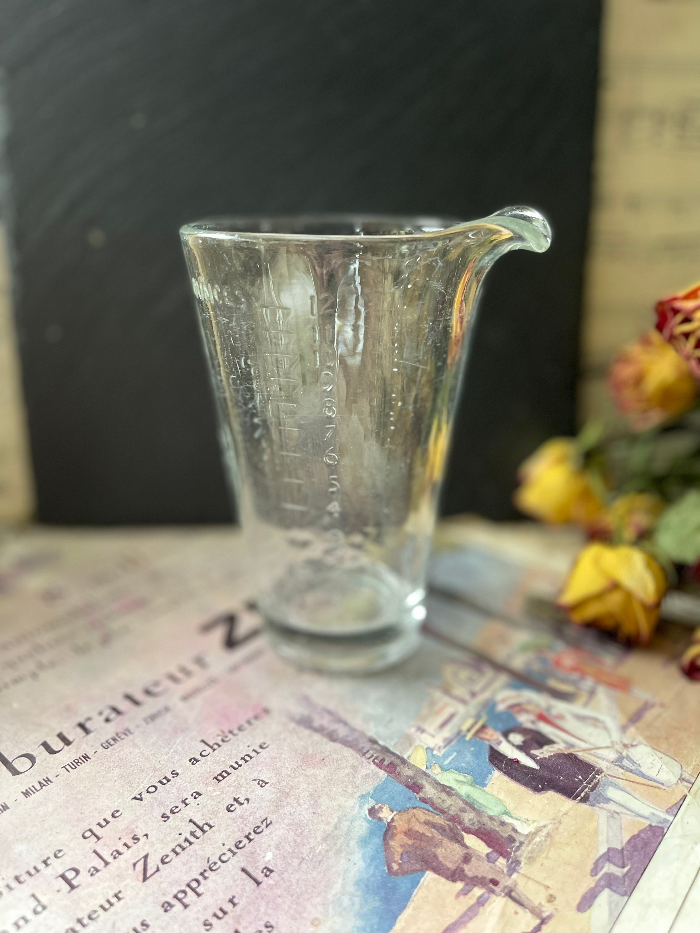Vintage Glass Jigger Measuring Beaker Style Glass 2 Oz, With Engraved Fluid  Ounces and Fluid Drachms 