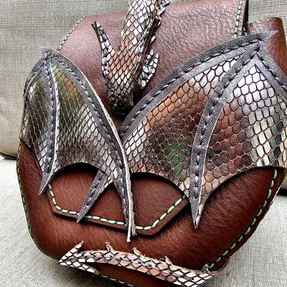 Silver Dragon, Leather Belt Pouch Bag, Medieval Bag  display picture 3