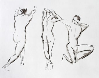 Tres bocetos de modelo masculino desnudo