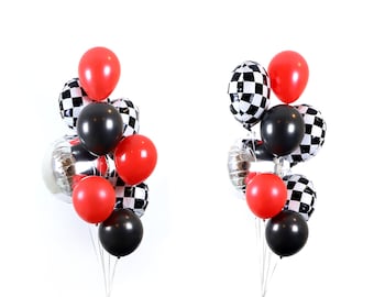 Paquete de globos de carreras rojos y negros. Globos orbe plateado de 56 cm, lámina de Mylar a cuadros de 45 cm y globos de látex de 28 cm. Tema de cumpleaños infantil de Monster Truck.