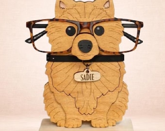 Pomeranian Dog Eyeglass Holder | Personalized Wooden Glasses Stand