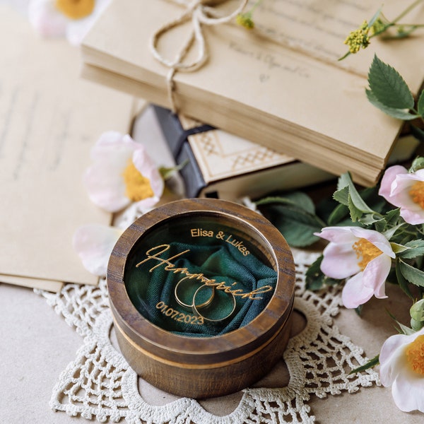 Boîte à bagues en bois de fiançailles, cadeau de mariage pour couple, boîte à bagues personnalisée pour cérémonie de mariage pour porteur d'alliances, gravure en argent ou en or