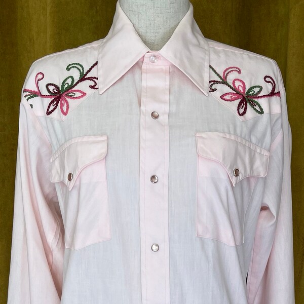 Vintage Baby Pink Western Snap Shirt Floral Embroidery // Retro 70s 1970s Panhandle Slim Cowboy Cowgirl