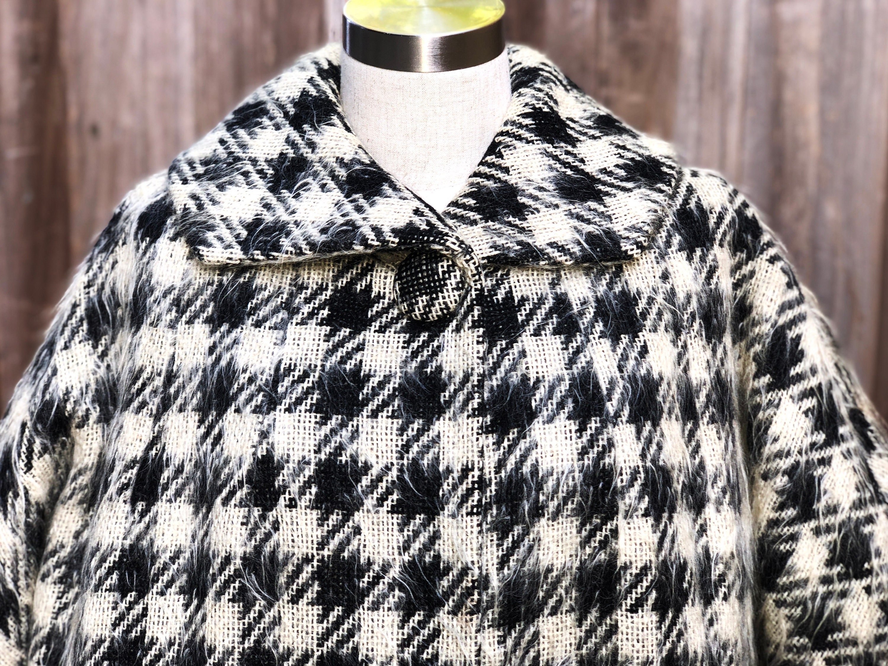 Vintage 1960s Chunky Mohair Black & White Houndstooth Mod Coat - Etsy