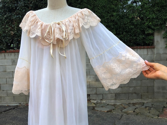 Vintage White & Peach lace Nightgown Maxi Dress - image 2