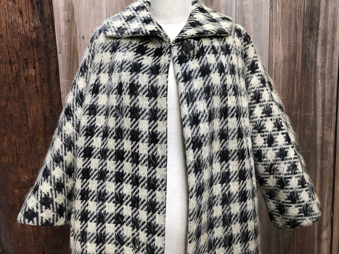 Vintage 1960s Chunky Mohair Black & White Houndstooth Mod Coat - Etsy