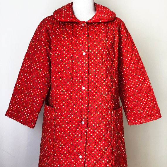 Vintage 70s Red Quilted Jacket Coat Housecoat