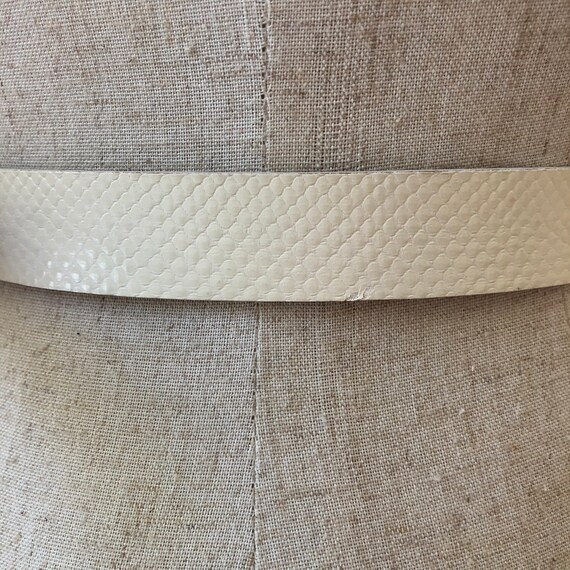 Vintage White & Gold Faux Snake Belt - image 6