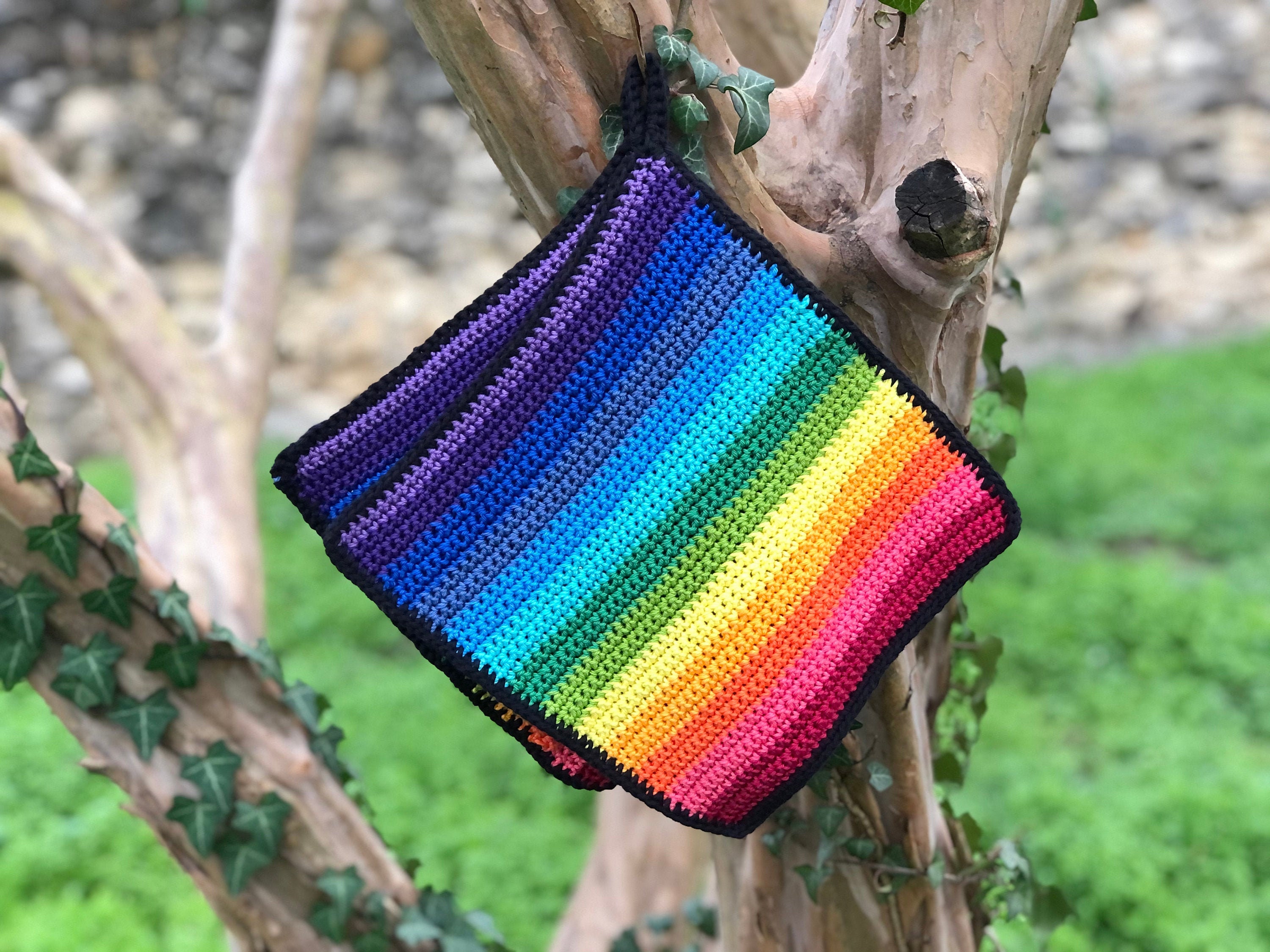 Maniques Four Arc-En-Ciel Fait Main en Coton Lot de 2 - 23cm X 23cm.