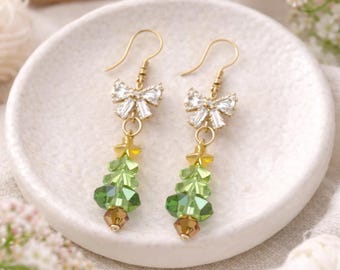 Swarovski Crystal Green Christmas Tree with Star Dangle Earrings  – Holiday Jewelry Gift Set