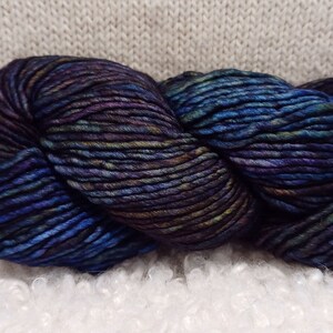 Malabrigo Mecha, Candombe, Superwash merino wool, bulky weight yarn, knitting, crochet, weaving, crafts. Kettle dyed yarn