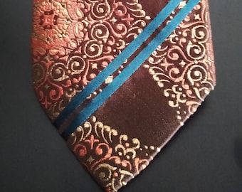 Holliday and Brown London 100% Silk Paisley Tie Special Edition 60" X 3"