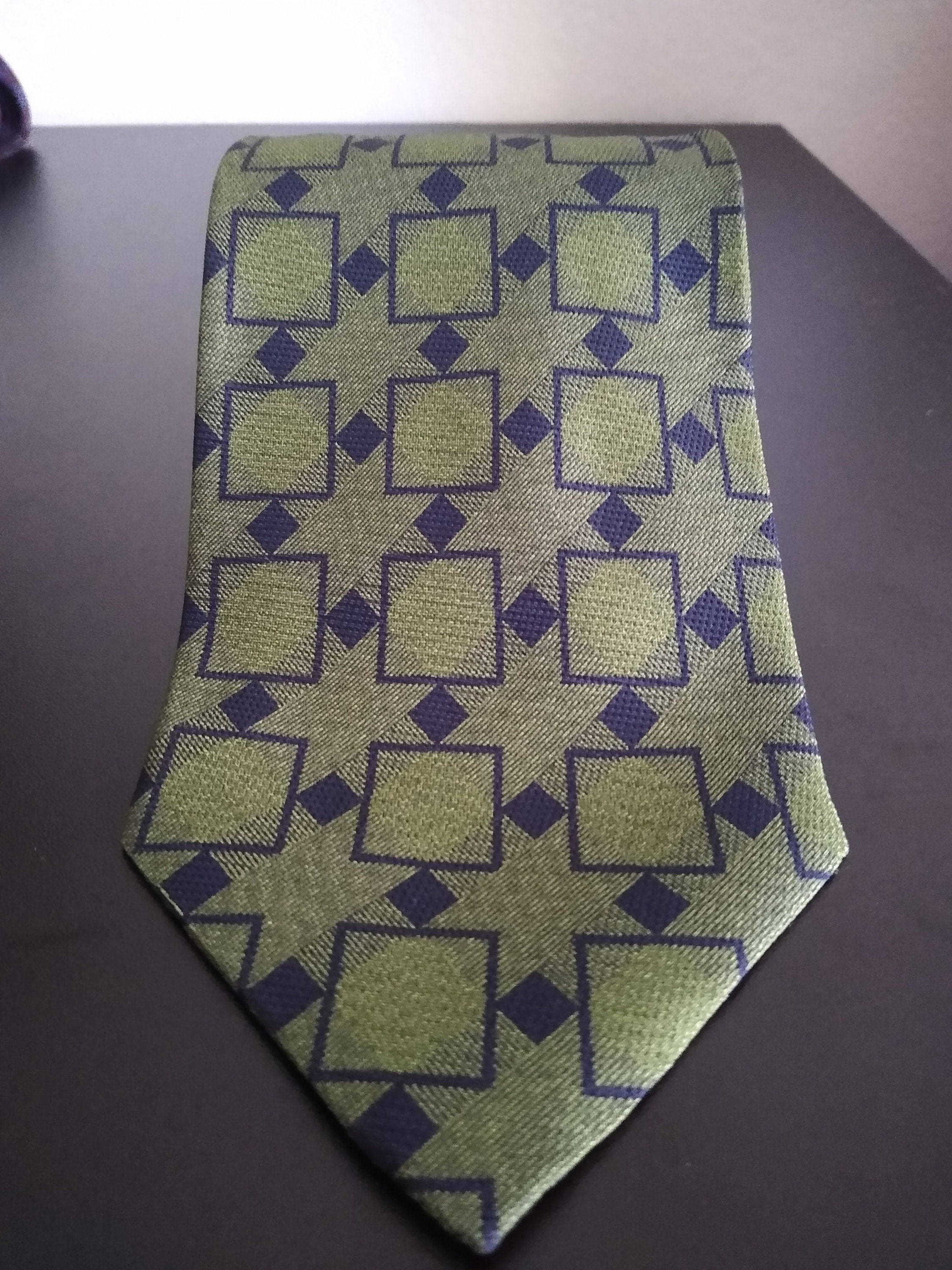 Vintage Giorgio Armani Cravatte Tie green and Blue 58 X 3 3/4 - Etsy ...