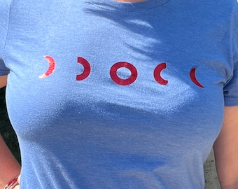 Donut Phases Foiled Women&#39;s T