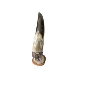 Cow Horn on Wooden Base Horn with Artwork Rustic Home Centerpiece Horn Contemporary Table Decor Horns Home Decor House Warming Gift