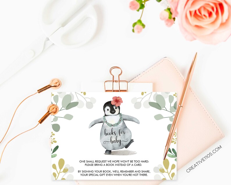 Może przedstawiać: Zaproszenie na baby shower z kresk&oacute;wkowym pingwinem w kwiecie i naszyjniku z kwiat&oacute;w. Tekst brzmi "książki dla dziecka" i prosi gości o przyniesienie książki zamiast karty.