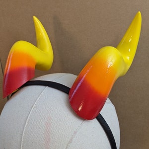 3D-printed Homestuck horns