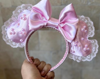 Pink Heart Minnie Ears, Valentine Minnie ears, Sweethearts Nite Minnie Ears , Coquette Lace Ears
