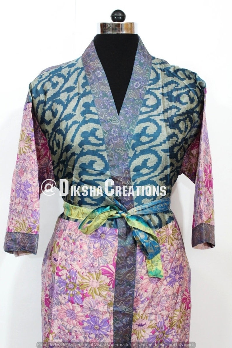 Old Pure Silk Sari Kimono Handmade Patchwork Long Kaftan Robe Womens Night Wear Robe Soft Sari Beach Kimono Bohemian Silk Sari Gown