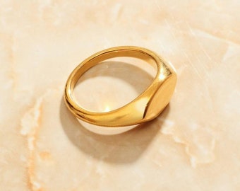 Gold Small Oval Signet Ring