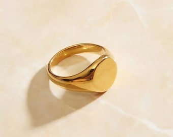 Gold Circular Signet Ring