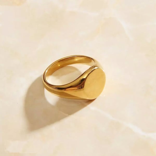 Gold Circular Signet Ring