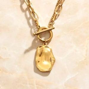 Gold Melt Pendant Necklace