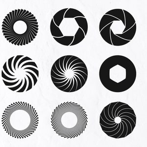 Può includere: Nove disegni circolari in bianco e nero con diversi motivi, tra cui una spirale, un motivo a punti e un obiettivo della fotocamera.