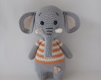crochet pattern PDF amigurumi éléphant Carlo le Mad&#39; Eléphant (Fr/Eng)