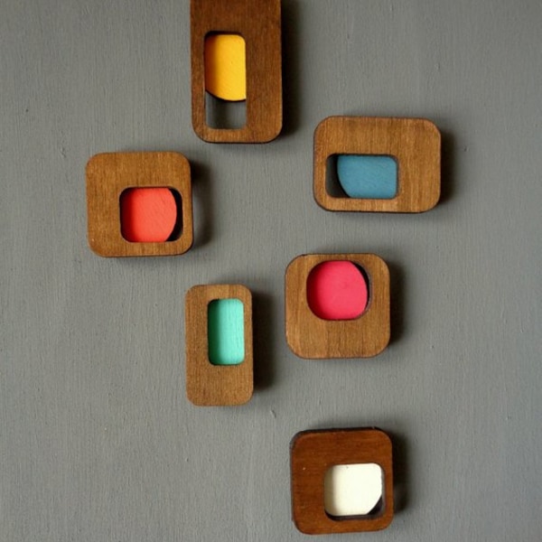 Imanes de madera modernos de mediados de siglo: decoración geométrica retro