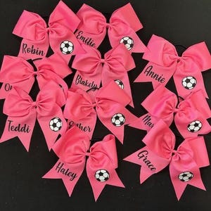 Flickors överdimensionerade fotbollsbåge bild 8