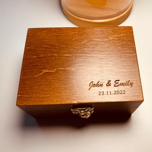 Personalisierte Holz Geschenkbox, Brautjungfer Box, Brautjungfer Box, Trauzeugin Box, Schmuckschatulle aus Holz, Herren Geschenkbox, Erinnerungsbox, Hochzeit