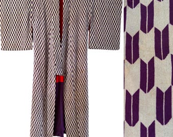 1940's Vintage Japanese Silk KIMON Boho Gown Robe Jacket Coat Beatiful pattern Antique