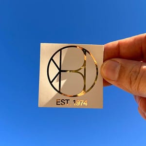 Gold Foil Stickers: Custom Reflective Waterproof Labels immagine 5