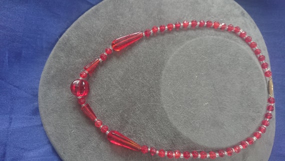 Lovely Art Deco red glass necklace - image 4