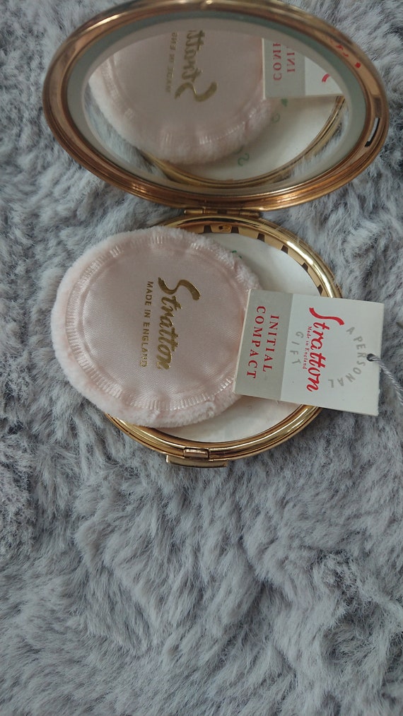 Gorgeous unused Stratton powder compact with J si… - image 4