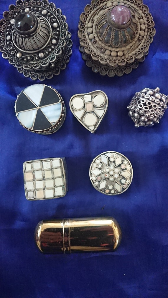 Six Arabic silver plate pill boxes - image 3