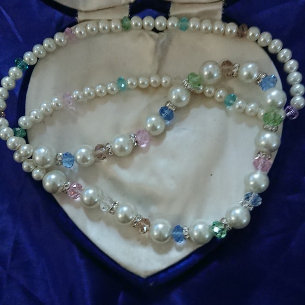 Stunning long simulated pearls and glass necklace