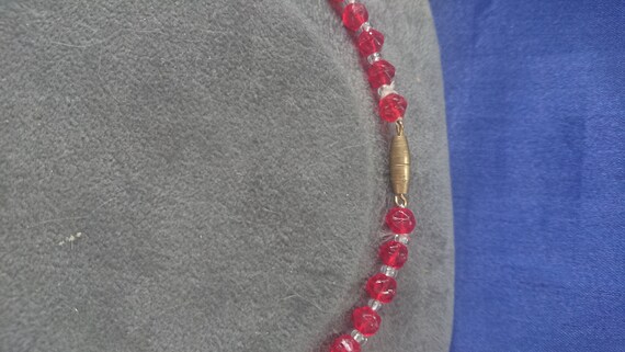 Lovely Art Deco red glass necklace - image 3