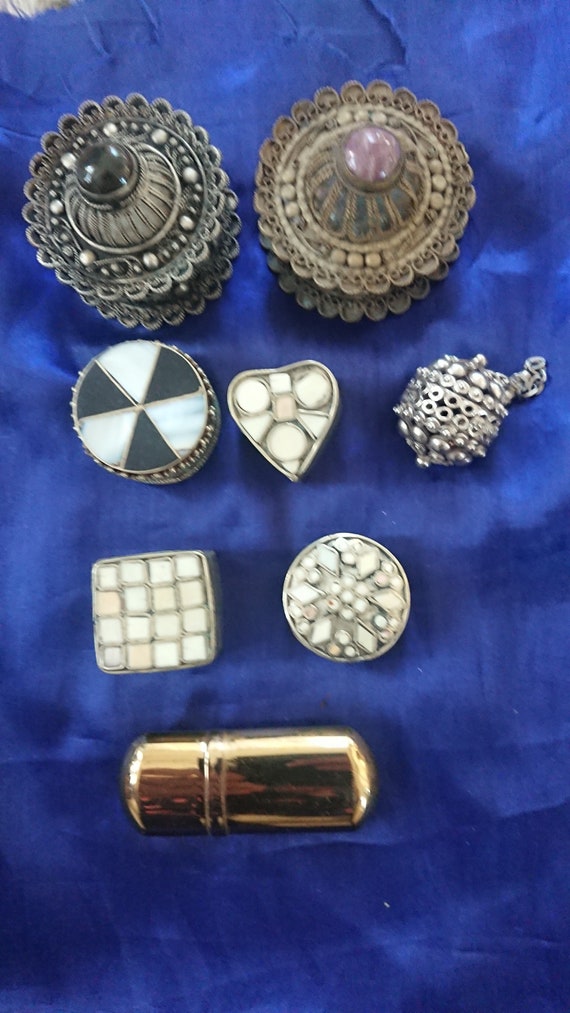 Six Arabic silver plate pill boxes - image 1