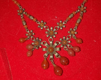 Beautiful metal and glass 1930s necklace