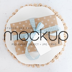 Download Gift Favor Tag Mockup 2x3.5 Sac Sticker Label Mockup Kraft ...