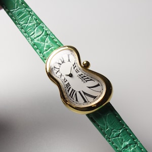 Poppular 1990s Salvador dali melting watch