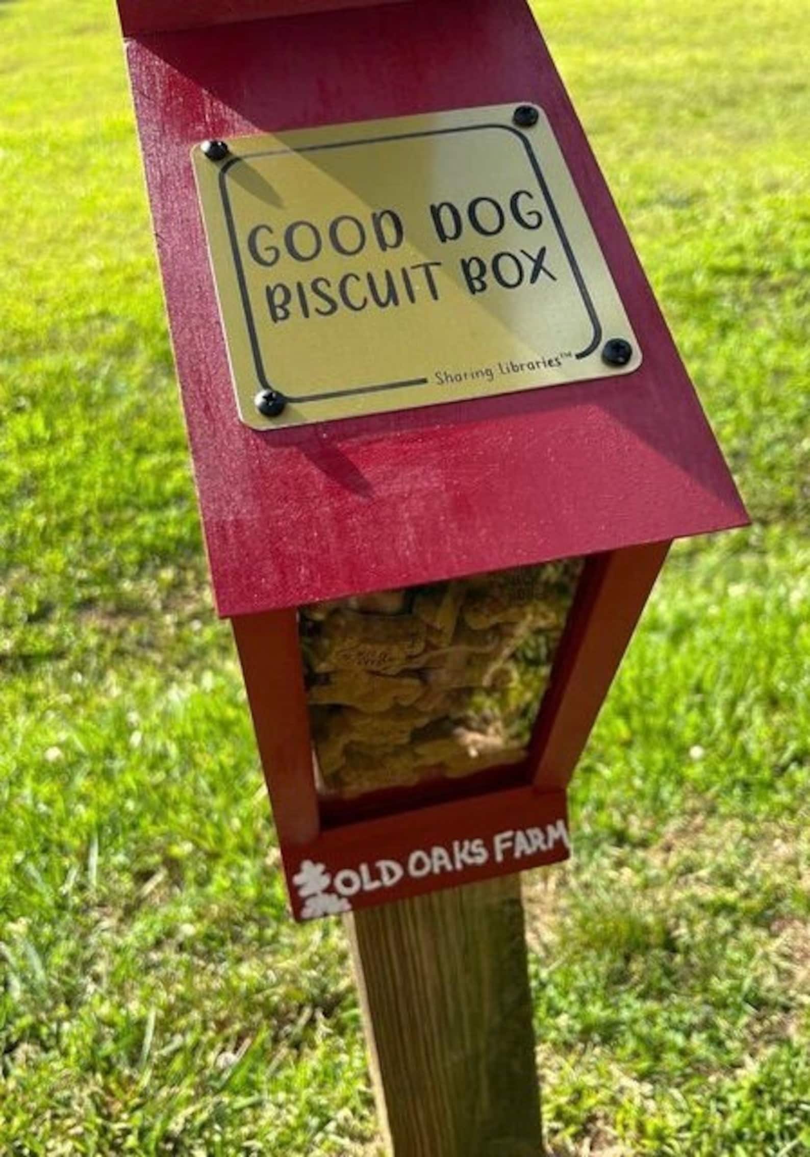 Good Dog Biscuit Box From the Family of the Founder of the Etsy